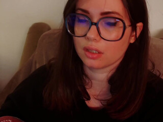 love_dont_be_shy beauty sucks penis