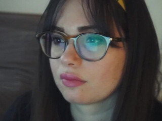 love_dont_be_shy whore chick sucks penis gentleman