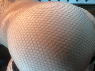 little_izzi spicy slut jerking hairy cunt