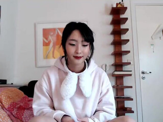 moyyango arab courtesan performing a show