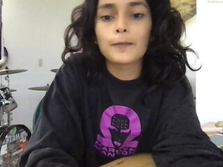 moonroxxx cute passion pulls the cap with his fingers