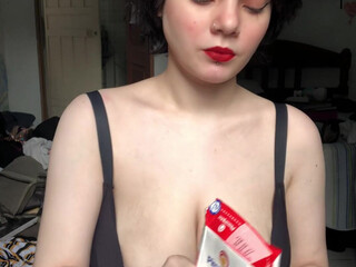 moonlighty_ sweet coquette flaunts her body