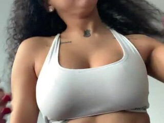 mariaaskyy Chubby brunette