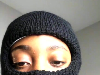 ladykream shy babe fucks her cunt with a sex toy