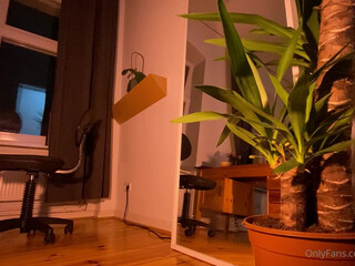 karaxaen hot lady caresses big tits