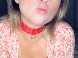 julia_unicorn crazy slut gently pulls pussy