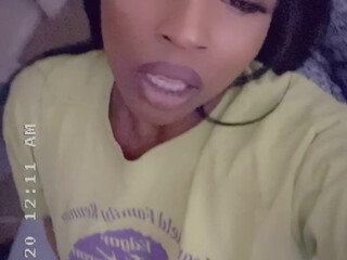 fineassbina the obstinate lady shows off the slutceous