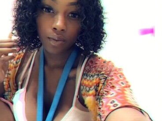 chocolateycake2 Tattooed girls transvestites