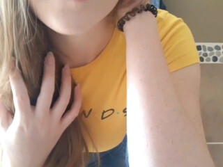 allyson_grey pretty girl fucks her cap