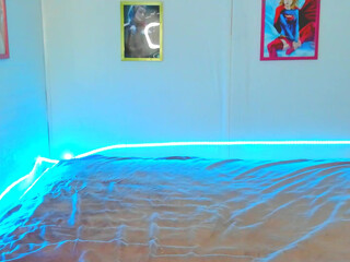 milisa busty blonde hot jerks off her cunt