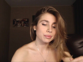 moanamo Mischievous bitch