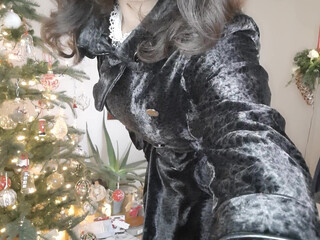 cumandplay_ cute passion sucks cock