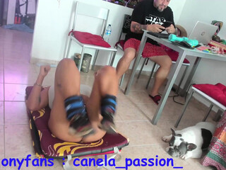 canela_passion_ mature chick pulls pussy