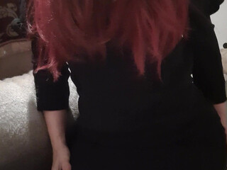 cumandplay_ cute lady undresses in front of the camera