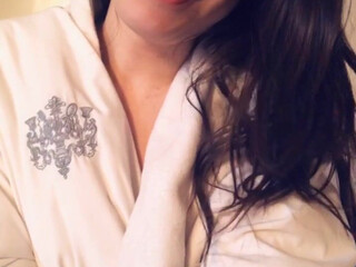 cameroncanela delicious bitch pulls her holes