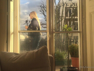 onlyfans beautiful bitch shows shaved holes