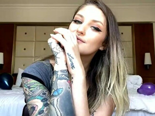 akiramaisuicide ardent schoolgirl fingering sex toys