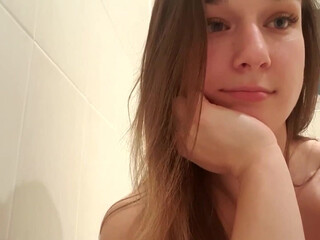 yourgymgirl cute busty bitch fingering