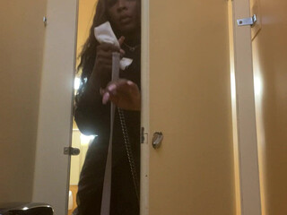 shegot_thatdope Busty hide