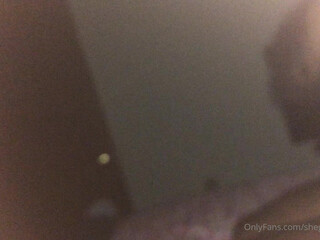 shegot_thatdope sexy hottie fucks both holes