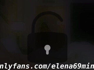 snack_time69 petite slut masturbates with her fingers