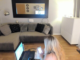 sastina young stallion fingering dildo