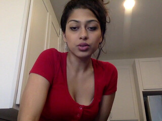 saravunovix impressive slut fucks herself with sex toy