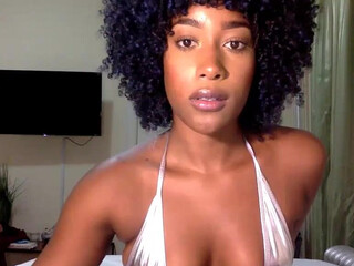 pursueme_ a test lady fucks sex toy