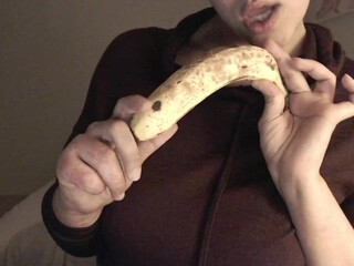 velvet_harmony Appetizing lady