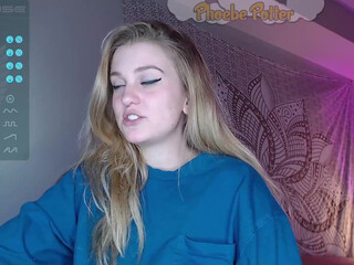 phoebepotter fingering her asshole