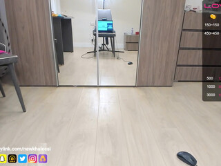 newkhaleesi Dark haired girl