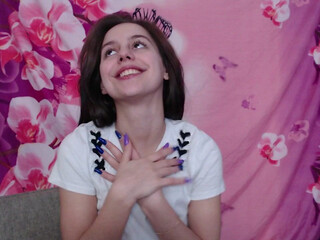 _ariana_grande__ prefers rubber toys