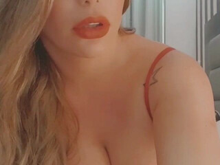 Myrelly Mello onlyfans  hot chick twirls big booty