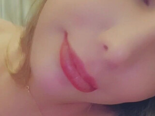 Myrelly Mello onlyfans  skinny beauty jerks off in her shower