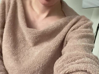 Korra Del Rio solo cumshots