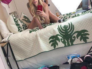 Casey Kisses onlyfans  Hot devil