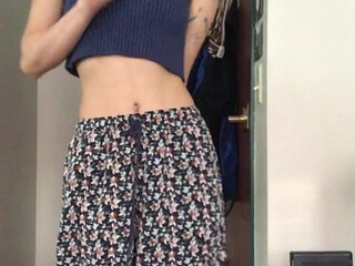 marythestrange trains holes