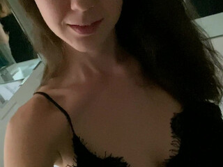 lady_in_the_streets Onlyfans  petite babe gently masturbates cunt