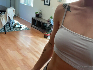 xnicoleanistonx   Cute whore