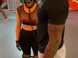 carmelaclutch Hot brunette