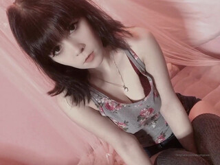 abrattypixie experienced beads - boasts tits