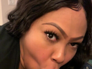 laceyduvalle Hot brunette