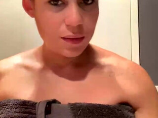 carmelaclutch sweet and attractive babe masturbates