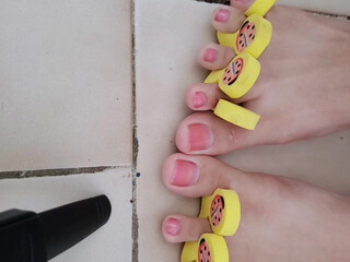 prettypinkell4 Young prankster