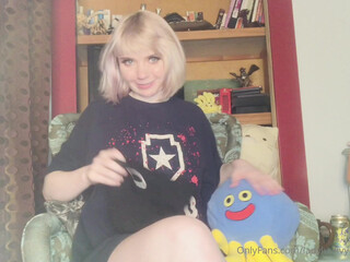 ladyluvlivy shy mummy twirling elastic ass