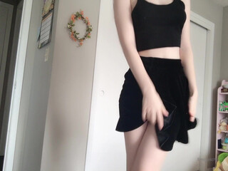 emiigotchi pretty lady fucking pussy with sex machine