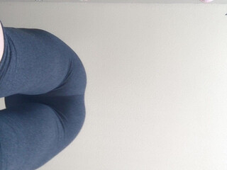 emiigotchi busty  girl  jerks her pussy and squirts