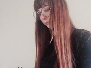 emiigotchi Lovely curvy