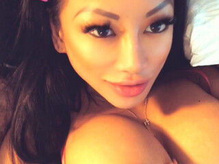 cjmiles onlyfans the naughty dolly jerks off her pussy with a phallus