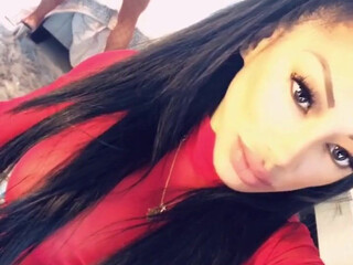 cjmiles onlyfans cute lush bitch pulls pussy